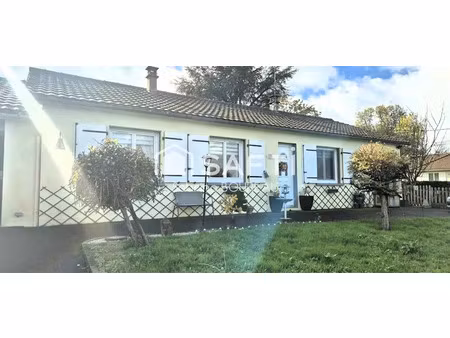 vente maison 5 pièces 104 m² à saint-gelais (79410)  219 000 €