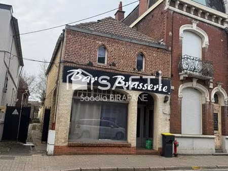 local commercial avec jardin