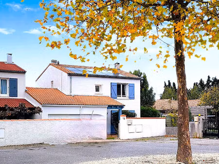 maison rénovée carcassonne quatre chambres deux salles d eau séjour 37 m² chauffage gaz pa
