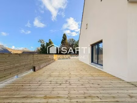 maison contemporaine neuve avec une terrasse exceptionnelle