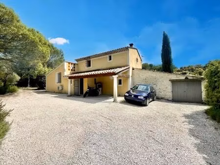 jolie villa de 200m2 sur 1 hectare de terrain avec piscine