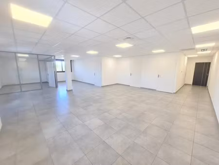 bureaux 120m2 technosud 2