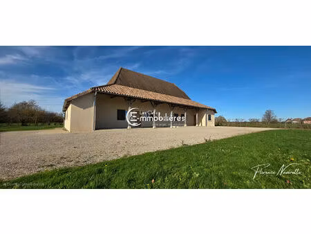 maison familiale rénovée 142 m² 4 chambres - terrain arboré 3014 m² branges