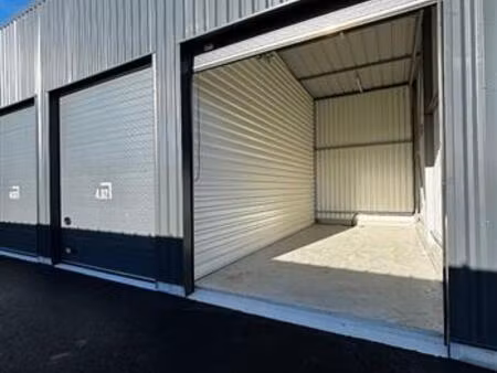 location entrepôt / local d'activités brest 25 m²