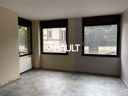 location local commercial 111m² toulouse 31400