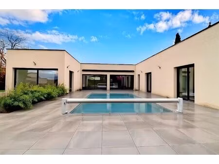 achat maison 6 pièces 260m² pont du chateau 63430