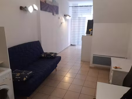 location appartement 1 pièce 26 m² à coursan (11110)