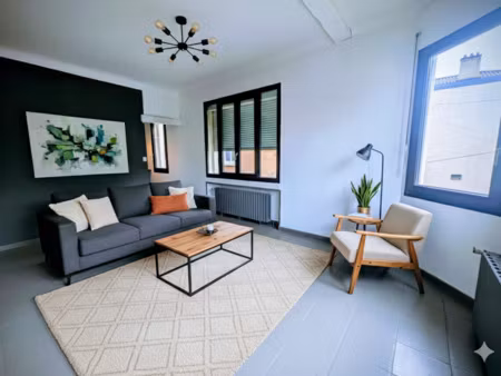 à vendre champagne-au-mont-d'or   maison familiale 180 m2 p6 sur ss-sol de 120 m2 aménagea