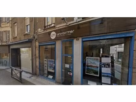 location local commercial 82m² vienne 38200