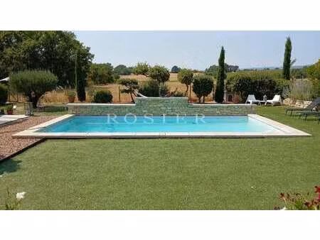 villa de luxe à vendre à roussillon : 749 000 € | 220m²