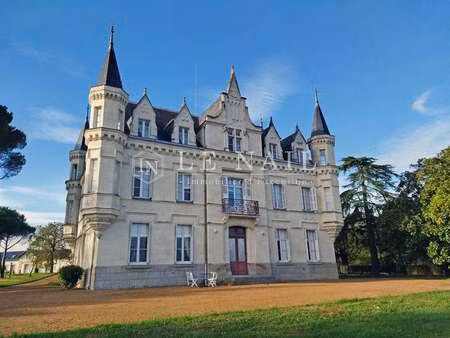 château à vendre à angers : 2 650 000€ | 1100m²
