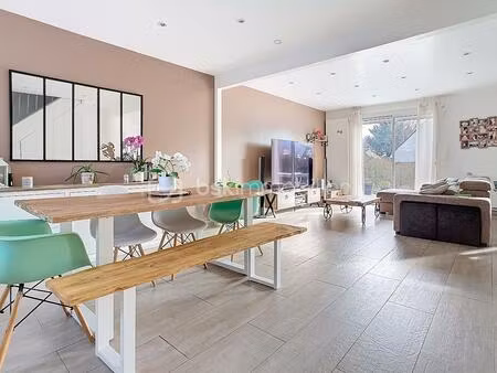 maison de ville de 100 m² à croissy-beaubourg