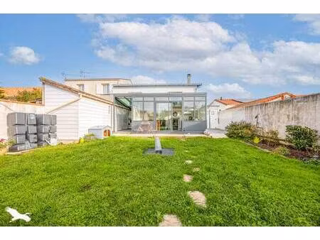 vente maison 7 pièces 160 m² surgères (17700)