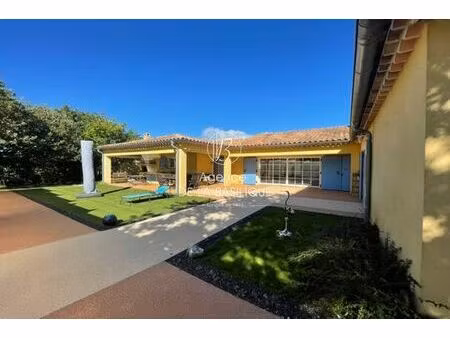 villa de 7 pièces de luxe en vente ollières  france