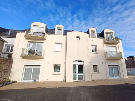 29370 carhaix plouguer appartement de standing centre ville 1 chambre parking privé