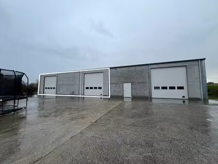 loods/opslagruimte (270m²) te beselare