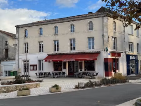 vente immeuble à coulonges-sur-l'autize (79160) : à vendre / 169m² coulonges-sur-l'autize