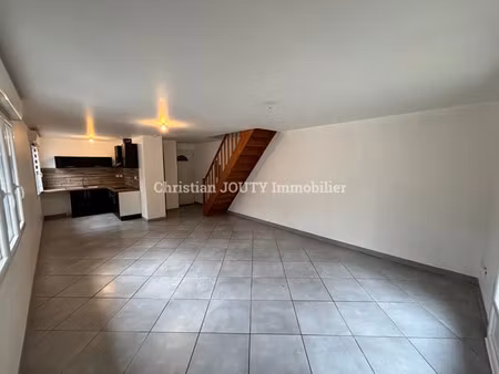 location appartement 3 pièces 60m2 poisat 38320 - 960 € - surface privée