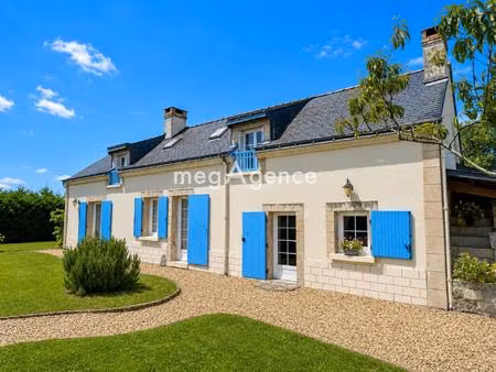 allonnes-belle longère en tuffeau sur terrain de plus de 1500 m2