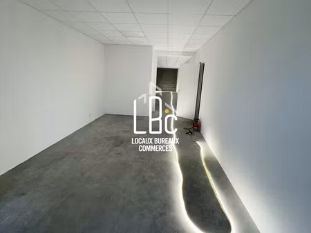 location local commercial 68m² montbert 44140