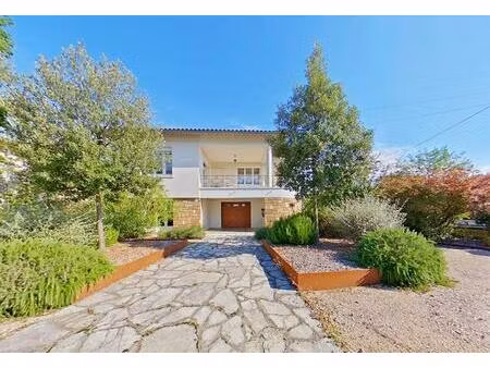 caussade - maison sur sous-sol  commerces à pied.