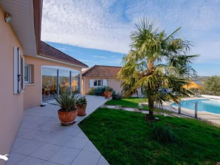 vente maison 4 pièces 134 m² à cosnac (19360)  431 730 €