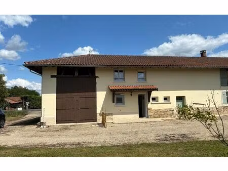 location maison  76.82 m² t-3 à attignat  900 €