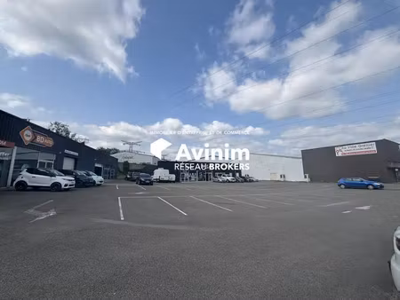 local commercial 300 m2 besancon - chalezeule