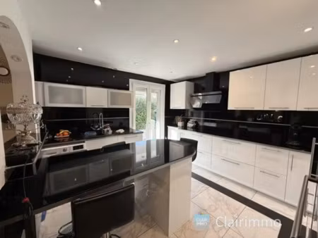 vente maison 5 pièces 180 m² à rognac (13340)  575 000 €