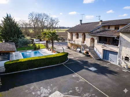 vente maison 8 pièces 413 m² à tournus (71700)  500 000 €