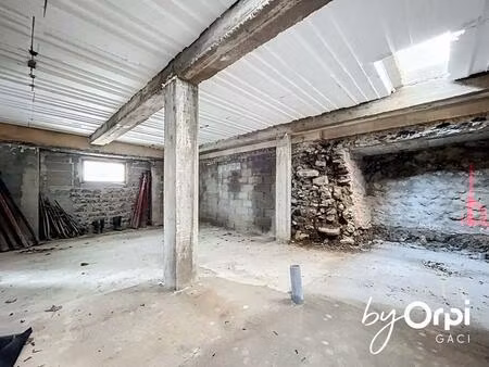 vente maison 2 pièces 160 m² le crest (63450)