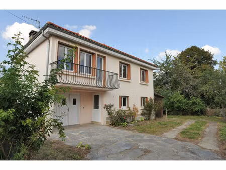 location maison 6 pièces 140 m² à clermont-ferrand (63000)