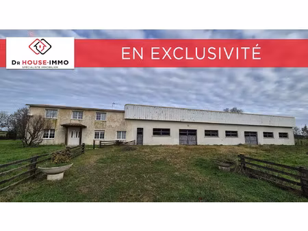 vente maison à grues (85580) : à vendre / 156m² grues