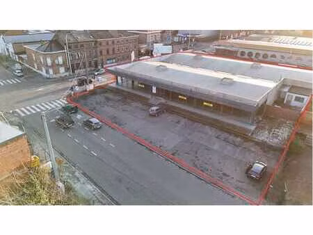 1.500 m² de surface commerciale