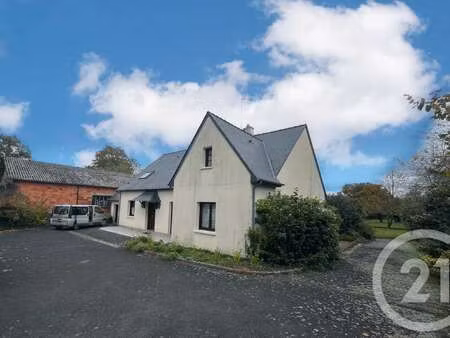 vente maison à aron (53440) : à vendre / 163m² aron