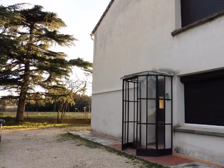 appartement meublé 2 pièces avec jardin à saint-paulet-de-ca