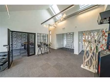 mont-saint-jean - bureaux aaa de 42 5m² + espaces coworking