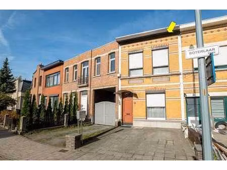 eengezinswoning met 3 slaapkamers en tuin