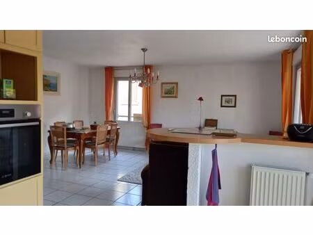 appt sainte colombe f3 74m2