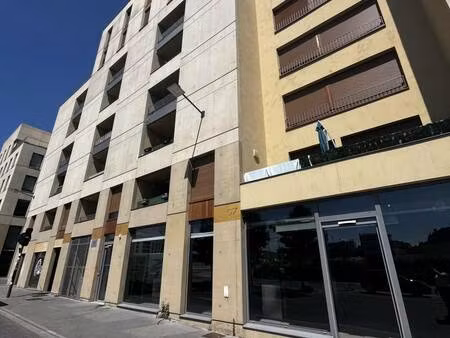 local commercial à louer