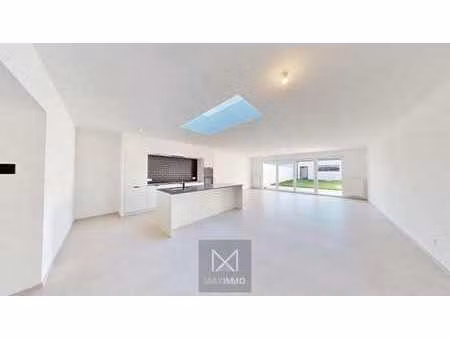 maison entièrement rénovée au centre de lauwe – lumière  ...