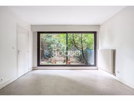 appartement 2 pieces avec jardin  parking et cave