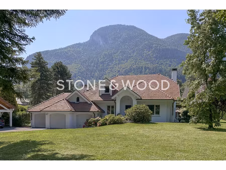 belle maison individuelle avec annexe habitable + réserve fo