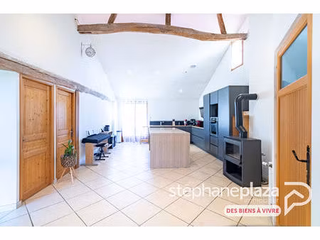 maison lescheroux 9 pièce(s) 185 m2