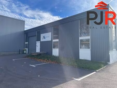 local d'activités à louer