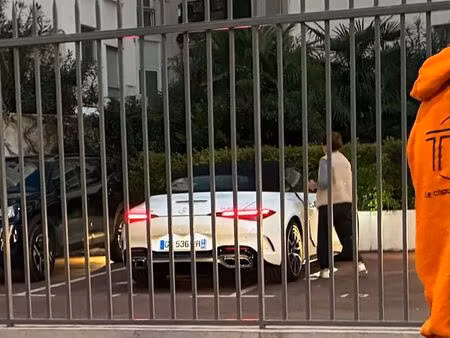 loue parking exterieur securisé centre croisette