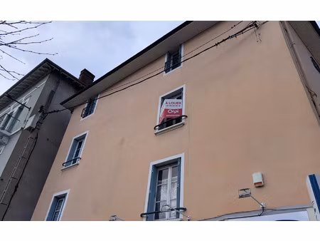 location appartement  81.68 m² t-4 à beaurepaire  515 €