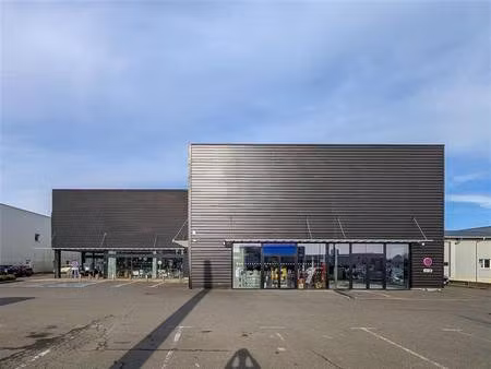 local commercial à louer