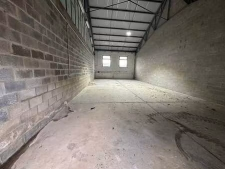 ? à louer – box entrepôt / garage – jambes (namur)