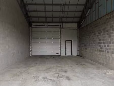 ? à louer – box entrepôt / garage – jambes (namur)